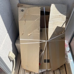 段ボールの画像