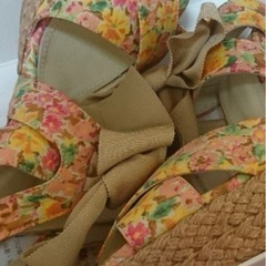 上原さくら着！ジルスチュアート花サンダル☆新品未使用タグ付の画像