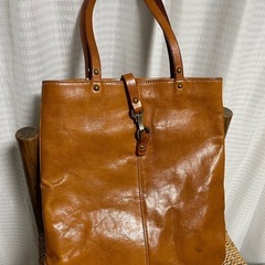 レザー　A4 トートバック　Galage 中古
