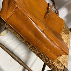 レザー　A4 トートバック　Galage 中古
の画像