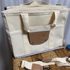 アイボリーキャンバストートバック　新品