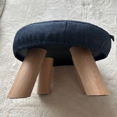 子ども 椅子 台座の画像