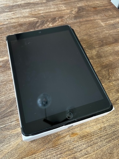 iPad  第9世代　64GB