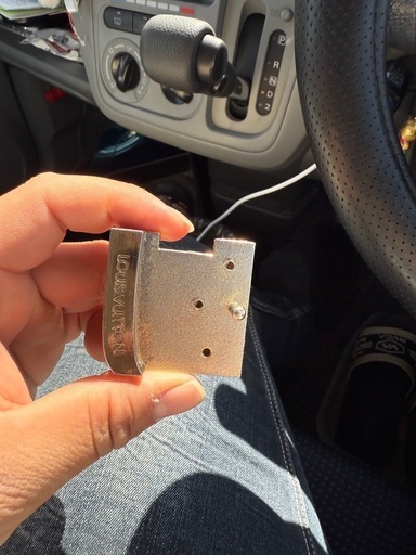 本物
ルイヴィトンベルトバックル