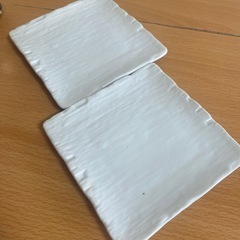 白い小皿2枚