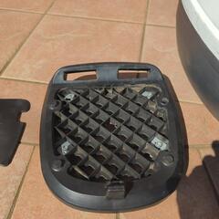 バイクリアボックスの画像