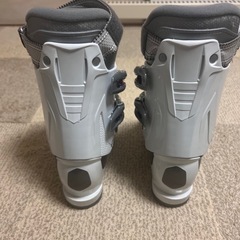 スキー靴の画像