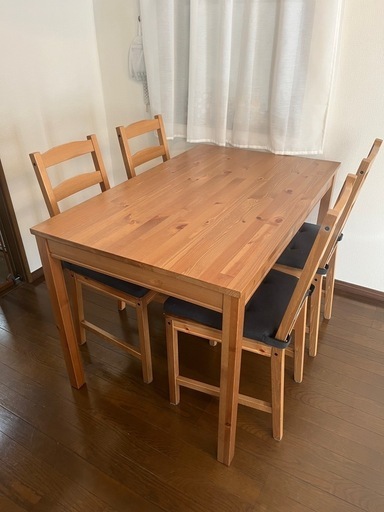 【取引成立】IKEAダイニングテーブル4人掛け