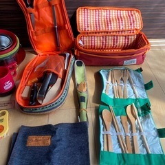 キャンプ用品 Chumsマグカップなどの画像