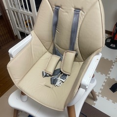 ベビーチェアとテーブルのセット　差し上げます