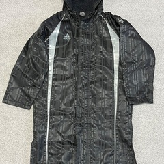 adidasベンチコート