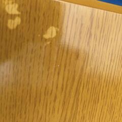 ダイニングテーブル　回転椅子2脚の画像