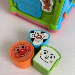 アンパンマン よくばりキューブの画像