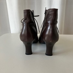 網　ショートブーツ　ブラウン　23.5 EEEの画像