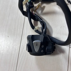 pcx jf81スイッチbox左右セットの画像