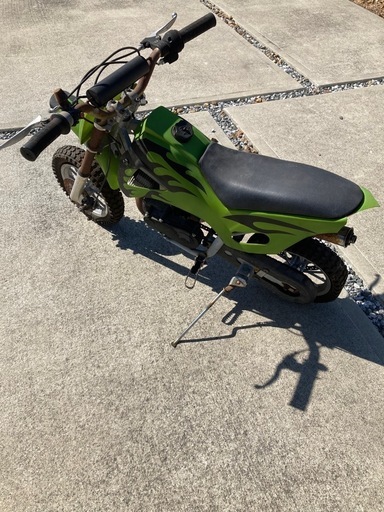 子供用オフロードバイク　Kawasaki風　シャンク品