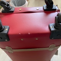 スーツケース　赤　中古品　TANOBIの画像