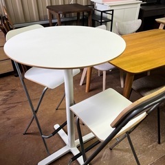 テーブル　イス２脚