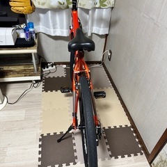 極美品　ほぼ未使用車　GIANT GRAVIER 2023年モデル　Mサイズの画像