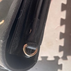 ショルダー長財布の画像