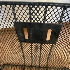 自転車のカゴの画像