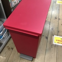 ●販売終了●ペダル式　ダストボックス　ゴミ箱　赤　足踏み式 中古品　