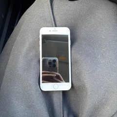 iPhone7 SiMなし