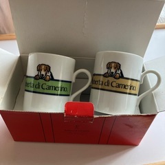 ロベルタ　ペアマグカップの画像