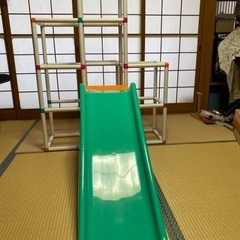 白いわんぱくジム