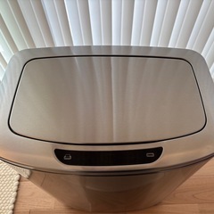 コストコ センサー付きゴミ箱 47ℓ