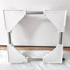 【20250306受付終了・店売】洗濯機台・キャスター付・465㎜〜680㎜・No.250213-03の画像
