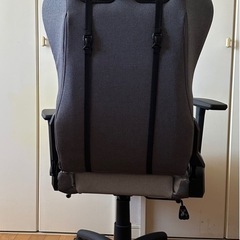 ゲーミングチェア ハイバックチェア
の画像