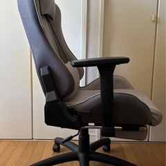 ゲーミングチェア ハイバックチェア
の画像
