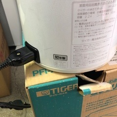 NO：3338 TIGER電気ポット‼️    超お買い得品❣️の画像