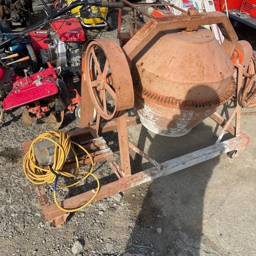 コンクリートミキサー