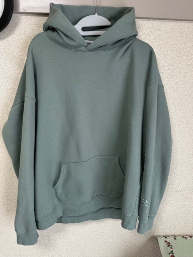FEAR OF GOD ESSENTIALS プルオーバーパーカー