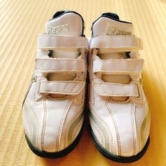 野球アップシューズasics24.0cmの画像