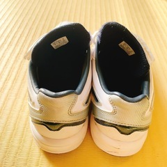 野球アップシューズasics24.0cmの画像