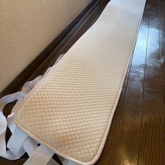 【最終値下げ】ベッド 隙間パッドの画像