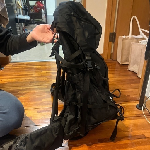 【お値下げしました❗️】【ほぼ未使用❗️】The North Face テルス45 Mサイズ　ブラックサンダー 