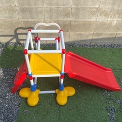 滑り台付きジャングルジム
の画像