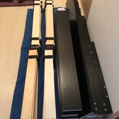 RASIK ダブルベッドフレーム　ブラック　分解済みの画像