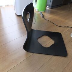 木製　座椅子の画像
