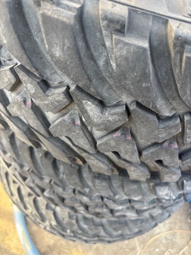 ジムニーシエラ1500のタイヤホイール付き（LT215/75R15）