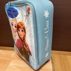 アナ雪 キャリーケースの画像