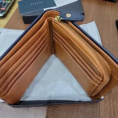 GLEVIO 財布 光沢ブルー の画像
