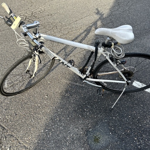 交渉可！GIANT ESCAPE RX3 ホワイト クロスバイク 交渉可！GIANT ESCAPE RX3 ホワイト クロスバイク