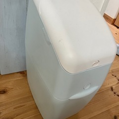 アプリカオムツゴミ箱
