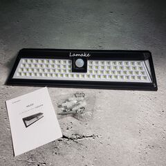Lamake 超超明るい 4400mAh大容量バッテリー内蔵 センサーライトの画像