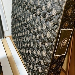 ベッド、マットレス(元値約15万)の画像